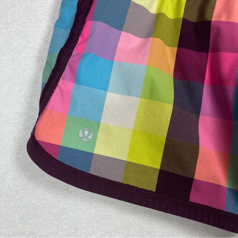 Lululemon Women’s Groovy Run Shorts Plaid Multicolor Size M - Picture 8 of 15